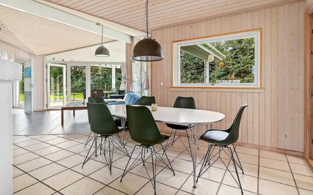 10 Person Holiday Home in Gilleleje-by Traum