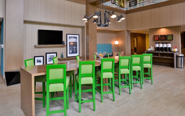 Hampton Inn & Suites St. Paul Oakdale/Woodbury