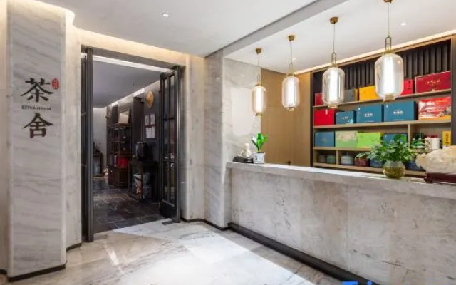 Shiyan Jiahua Holiday Hotel (Wuyan Shopping Mall People's Hospital Branch)
