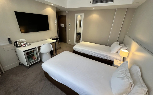 Holiday Inn Paris - Auteuil by IHG