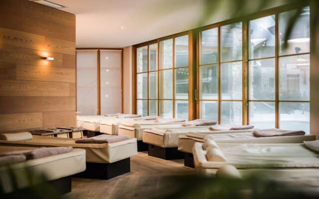 Post Alpina - Family Mountain Chalets