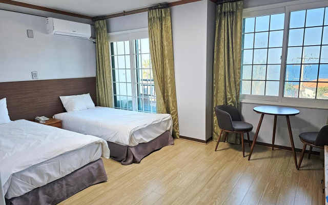 Sea Cliff Hotel Jeju
