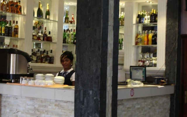 Tou'Ngou Hotel