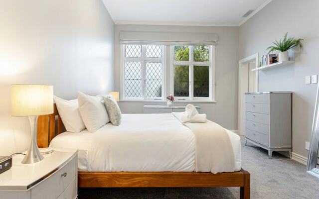 Parnell Home With Stunning Views