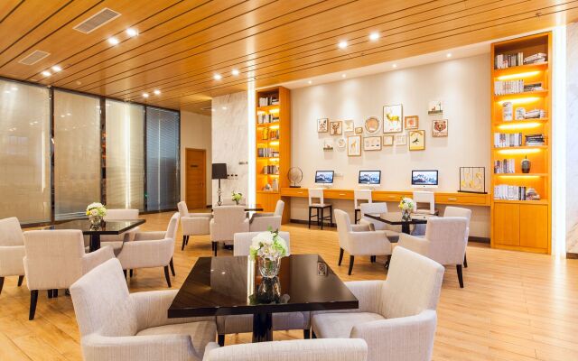Suisse Place Hotel Residence CMCTaizhou