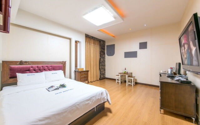 Xi Motel