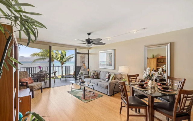 Kahana Reef 215 in Lahaina