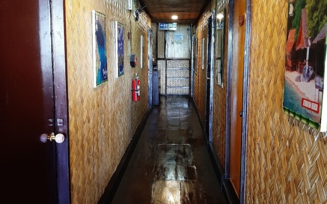 Sea Coral Lodge