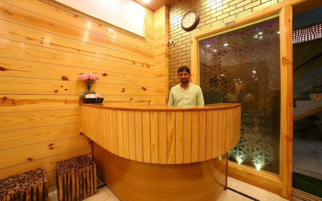 OYO 38172 The Lodge B&B