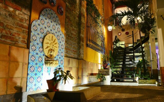 Magic Garden House
