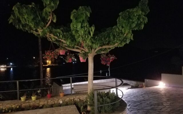 Evia Silence Boutique Hotel