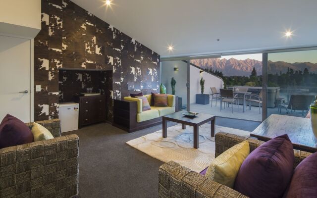 Shotover Penthouse & Spa by Staysouth