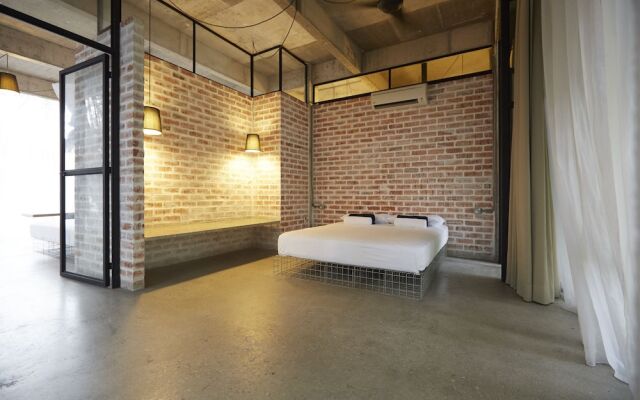 Belakang Kong Heng by DreamScape