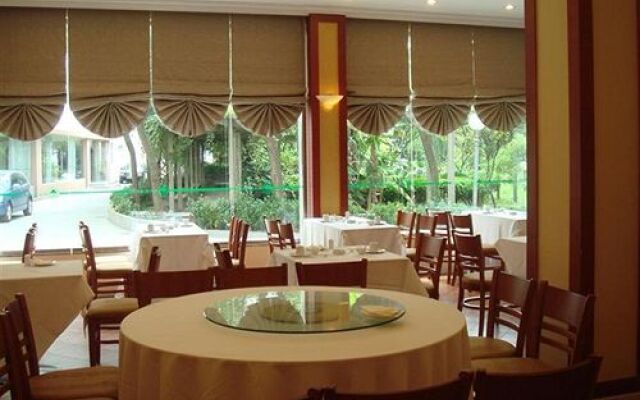 GreenTree Inn Suzhou Railway Station South Square Humble Administrator's Garden Business Hotel
