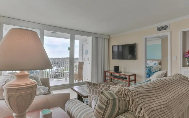 Dolphin Point 402c
