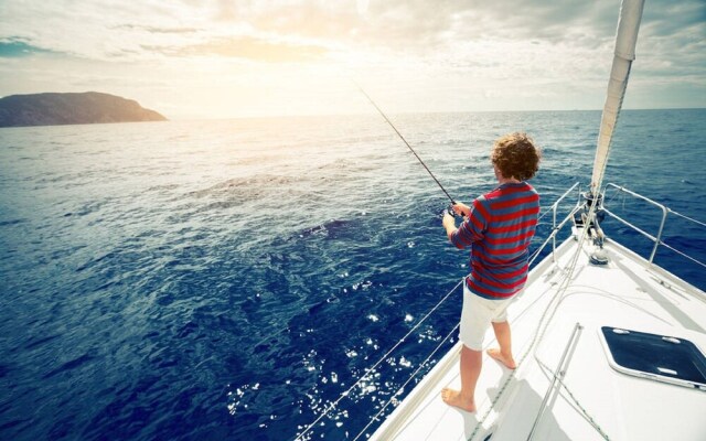 Great Location 1BR Studio wtih Pool & Marina view