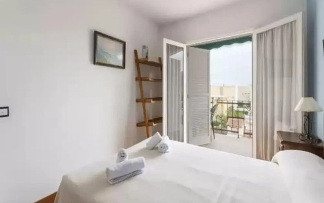 Les Gavines - Apartment In Denia. Free Wifi