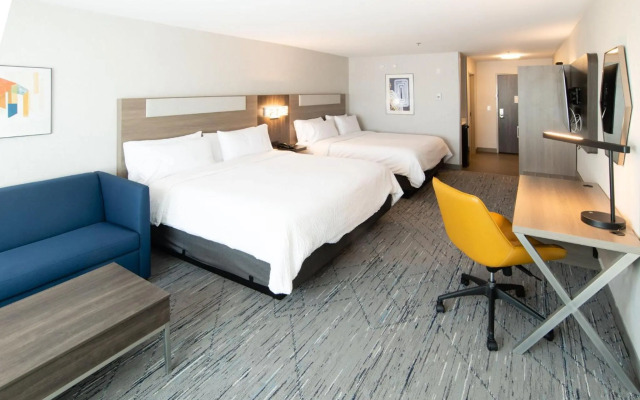 Holiday Inn Express & Suites Moose Jaw, an IHG Hotel