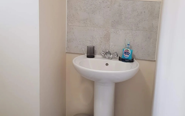 Comfortable Apartment in Leeds Near Royal Armouries Museum