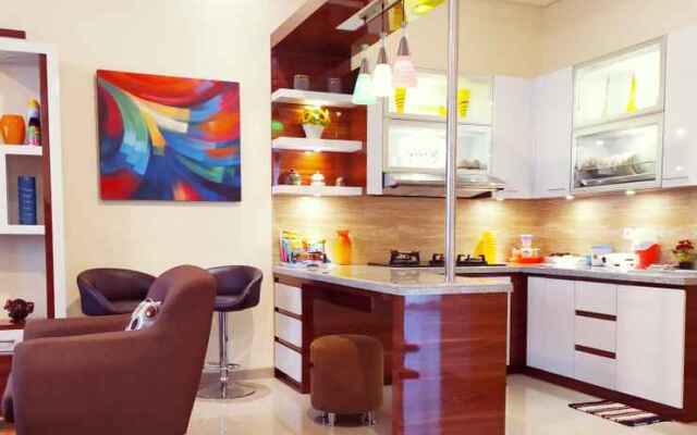 Full House 4 Bedroom at Azka Homestay 2