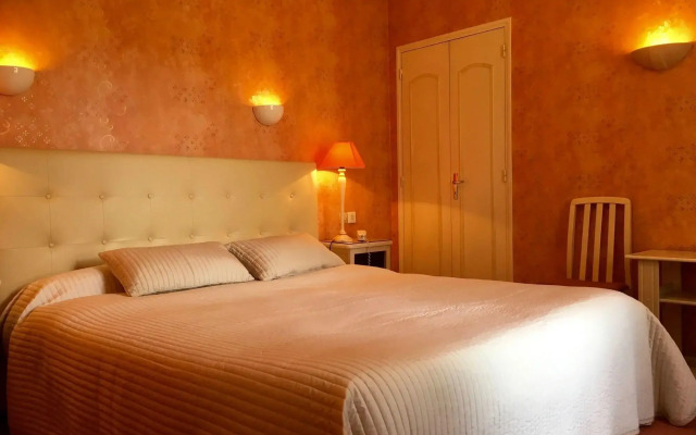 Hotel Henri IV