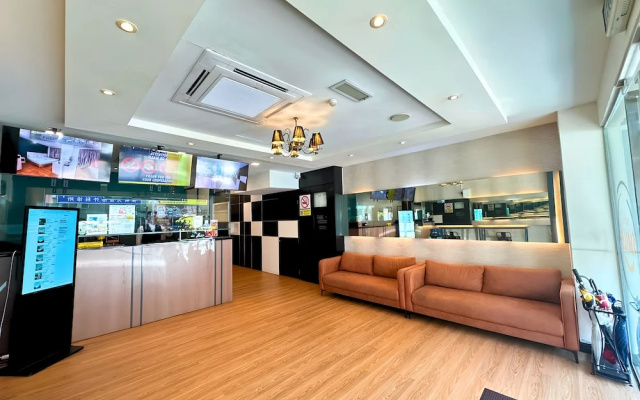 Smile Hotel Cheras Taman Segar – Lobby – Kuala Lumpur