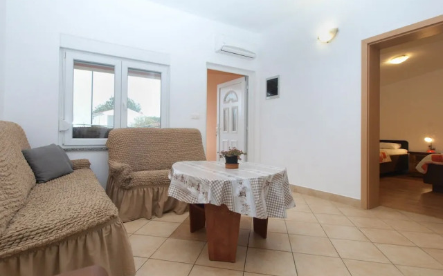 Apartment 1774
