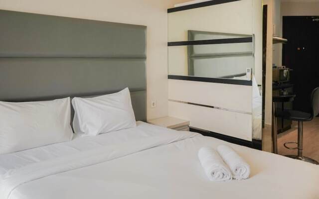 Convenient Studio Mangga Dua Apartment