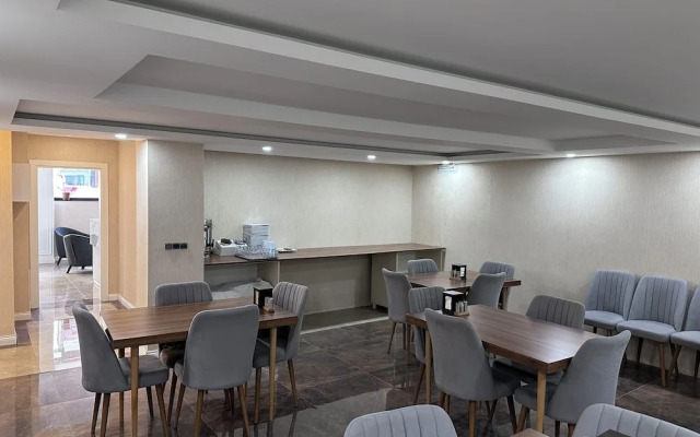 Star Suit Hotel