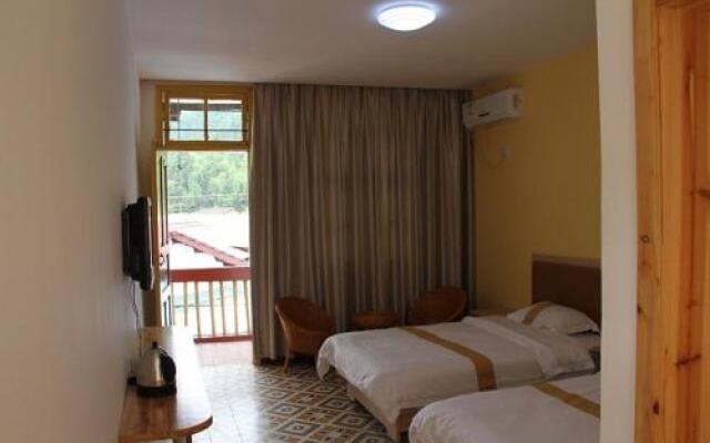 Wuyi Mountain Da Wang Peak Youth Hostel