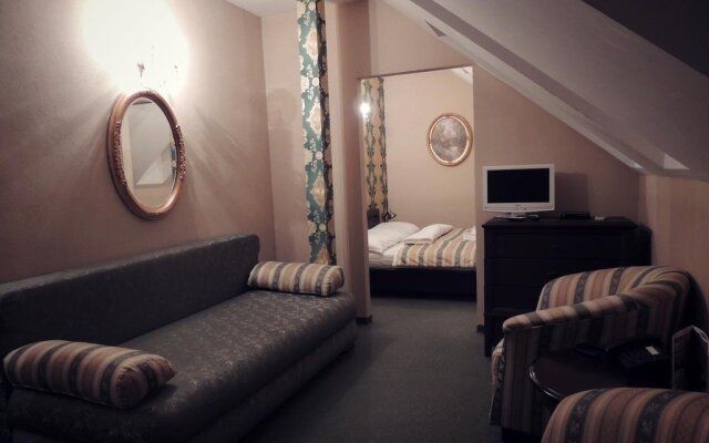 Boutique Hotel Empress