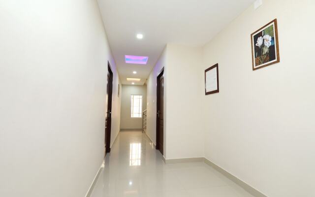 OYO 6728 Almas Residency