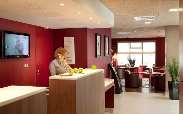 Campanile Valenciennes Ouest - Petite Foret