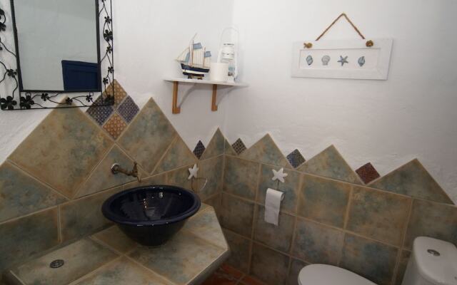 Attractive Holiday Home With Cheerful and Well-kept Interior Near Nerja