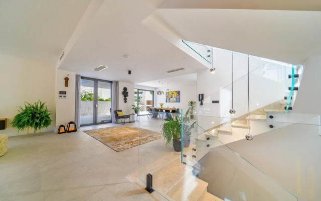 Villa Lucy Lemon CFH