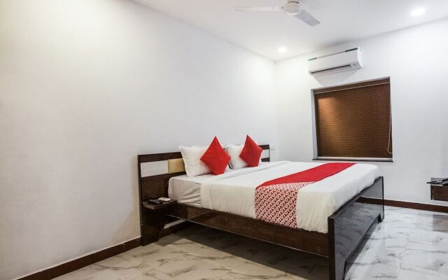 OYO 27720 V Hotel Gachibowli