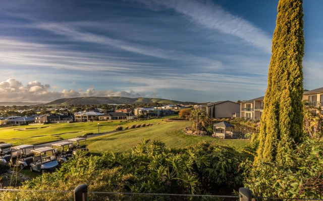 Discovery Resorts - McCracken Country Club
