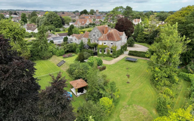 The Mount Somerton