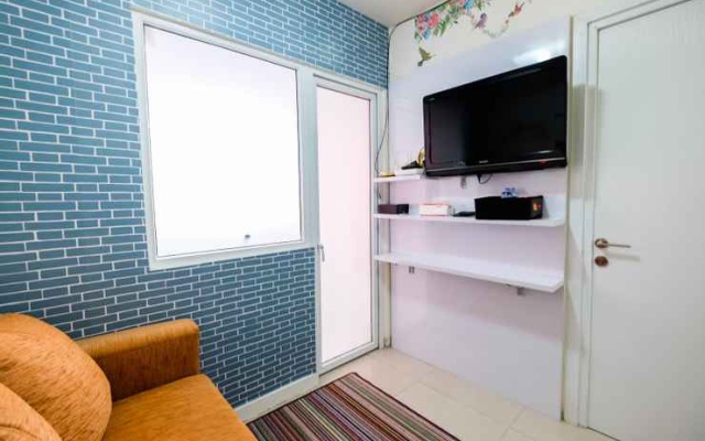 Comfort 2BR with Pool View Green Pramuka City Apartment by Travelio – Guest Rooms – Jakarta