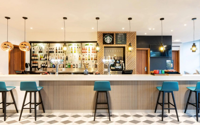 Holiday Inn Stevenage by IHG
