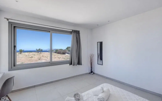 Chrysonisos Suites