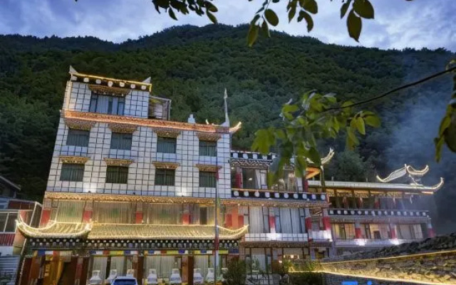 Heishui Auspicious Valley Homestay – Exterior – Ngawa