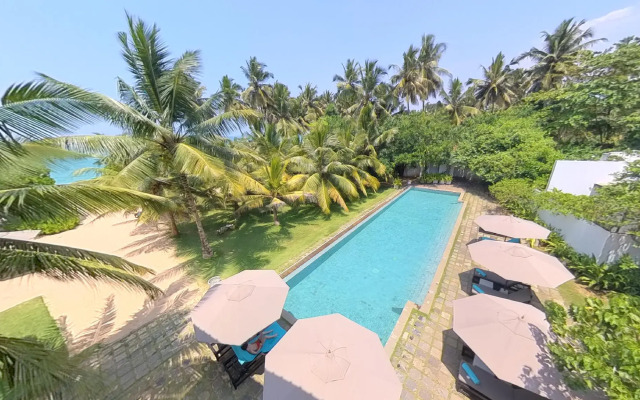 Calamansi Cove Villas