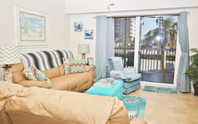Oceanwalk 18-203 Apartment 3