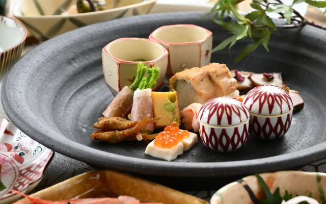 Yamanaka Onsen Kuriya Yasohachi