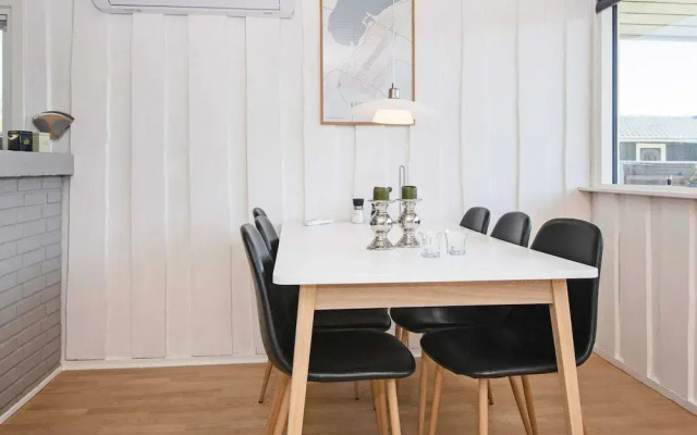 4 Person Holiday Home in Hemmet-by Traum