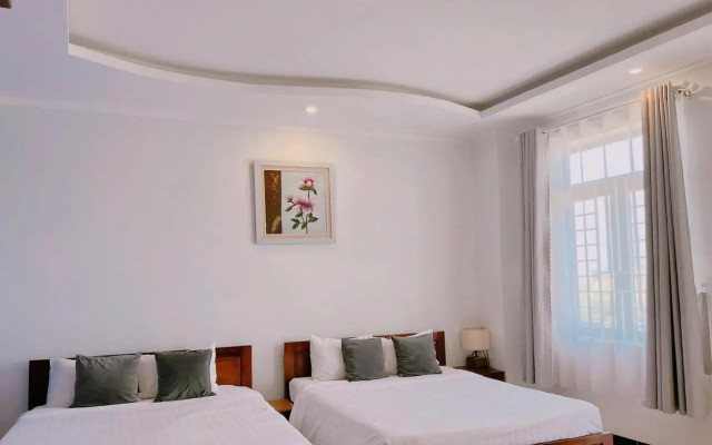 Hotel Minh Quang