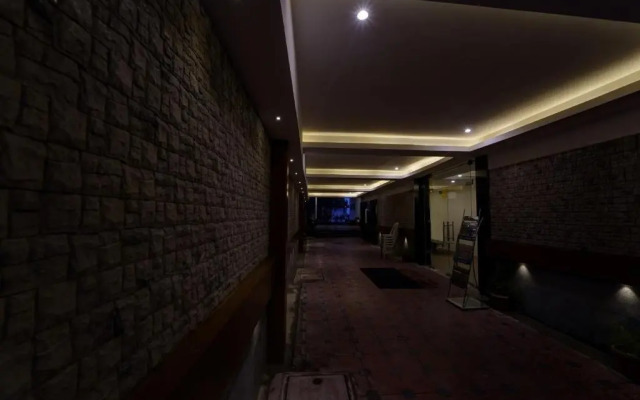 OYO Townhouse 1090 Fantasea Hotels