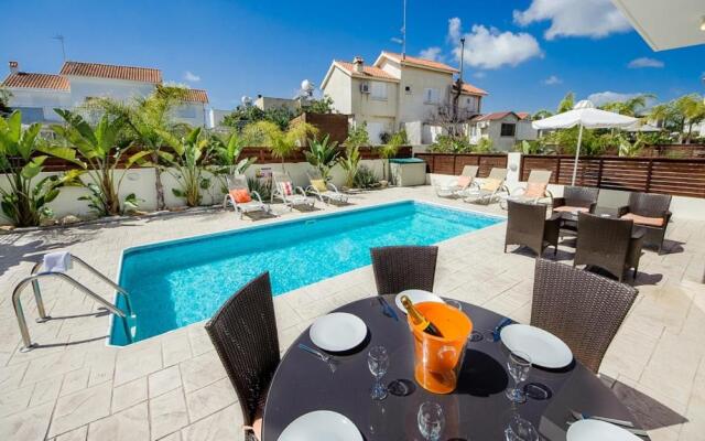 Rent Private Villa 018
