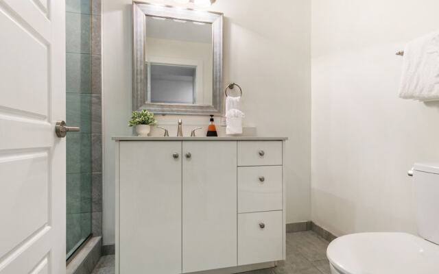 NOLA's Finest 4-Bedroom Luxury Condo